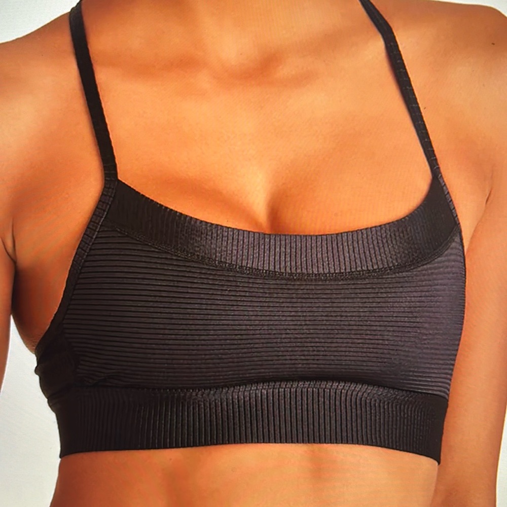 ALALA Raya Ribbed Sports Bra - Picture 2 of 10